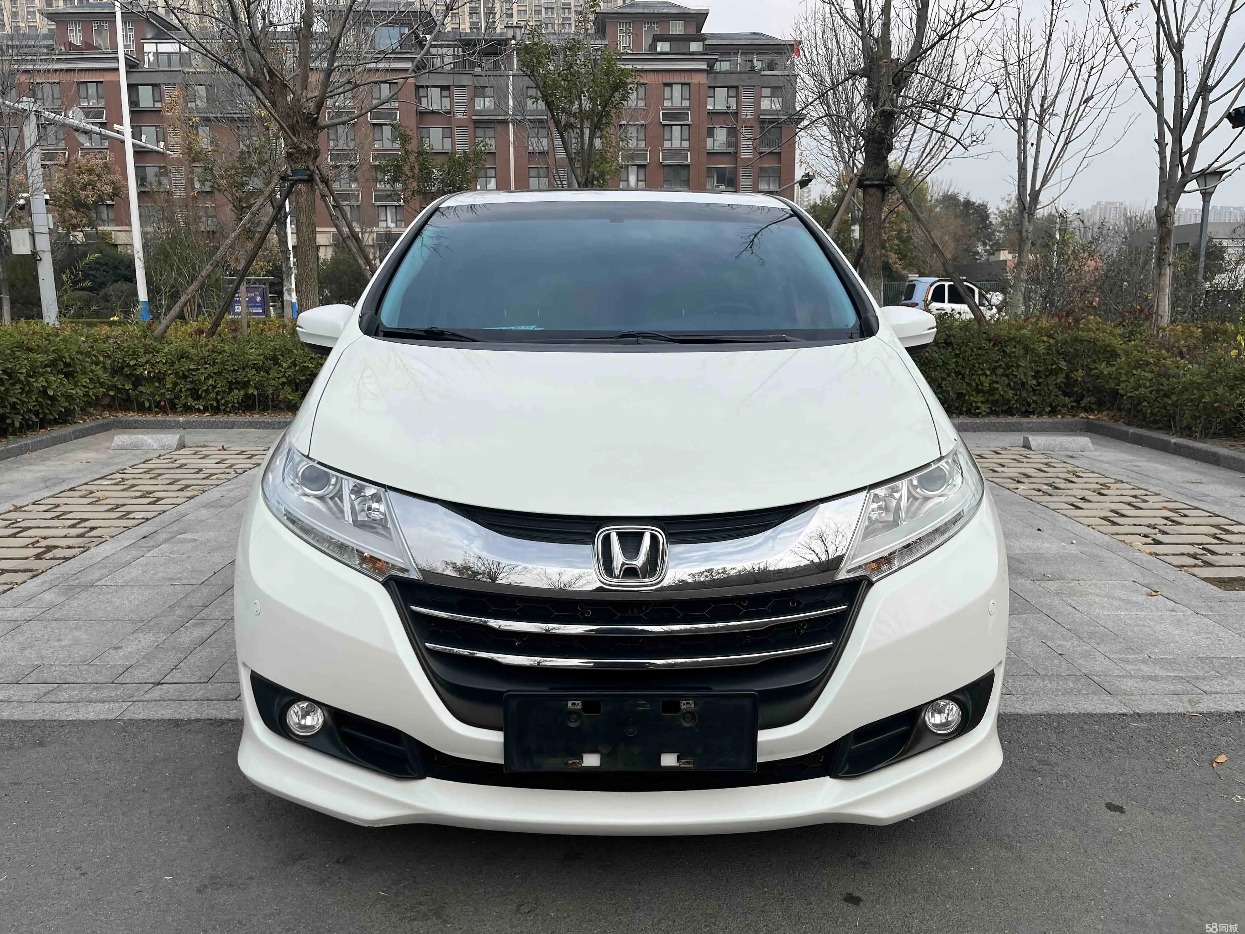 Honda ODYSSEY 2018 car image #2