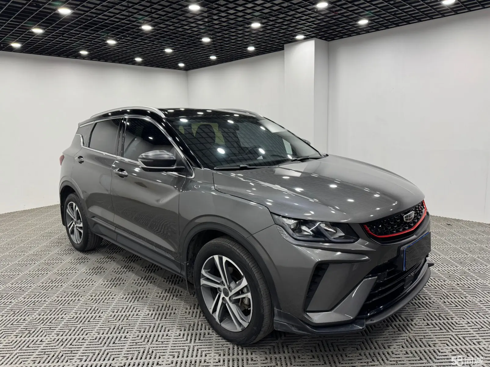 GEELY Coolray 2021 car image #2