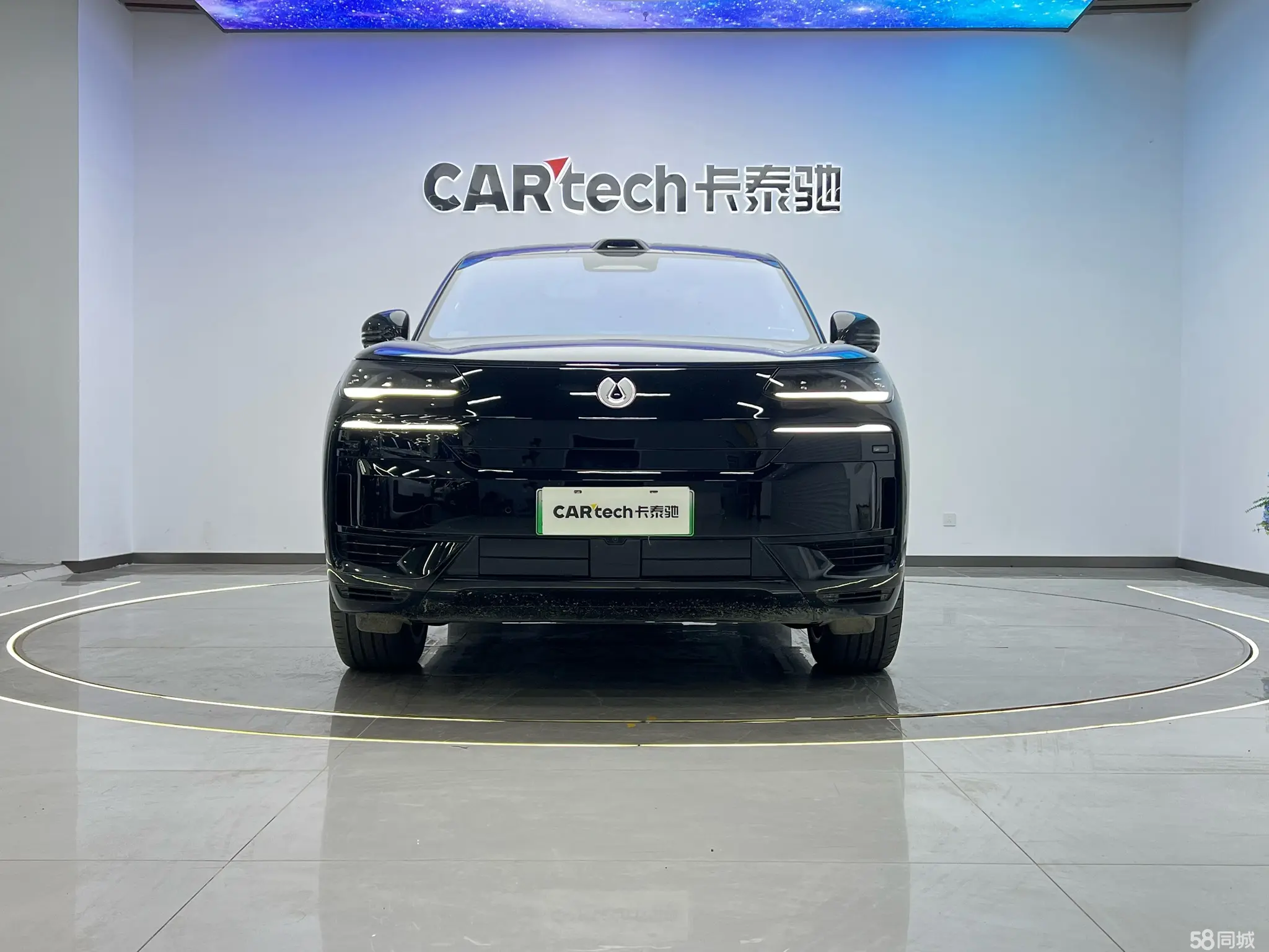 Denza N9 2025 #2 Denza N9 2025 car image #2