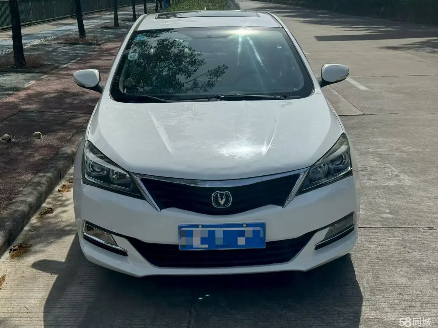 Changan Alsvin V7 2015 car image #2