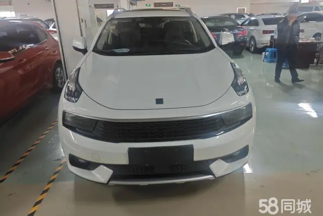 Lynk & Co 01 EM-P 2020 car image #2