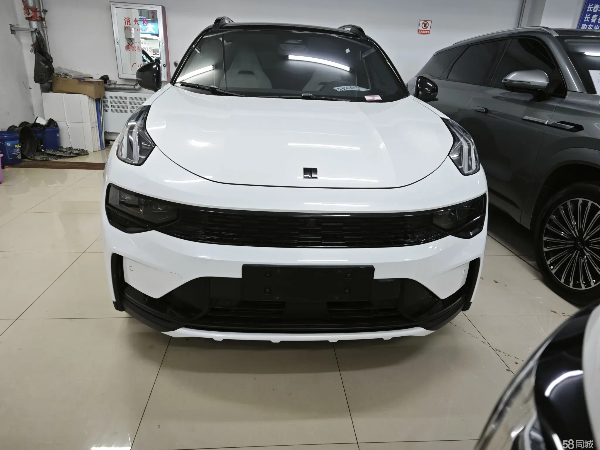 Lynk & Co 01 EM-P 2022 #2 Lynk & Co 01 EM-P 2022 car image #2