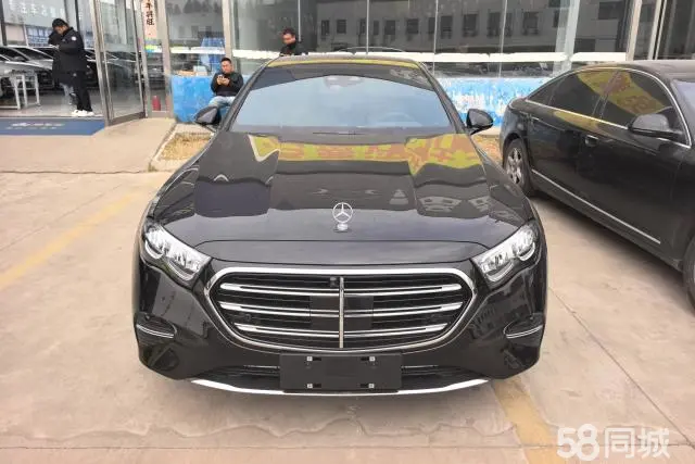 Mercedes-Benz E Class 2025 car image #2