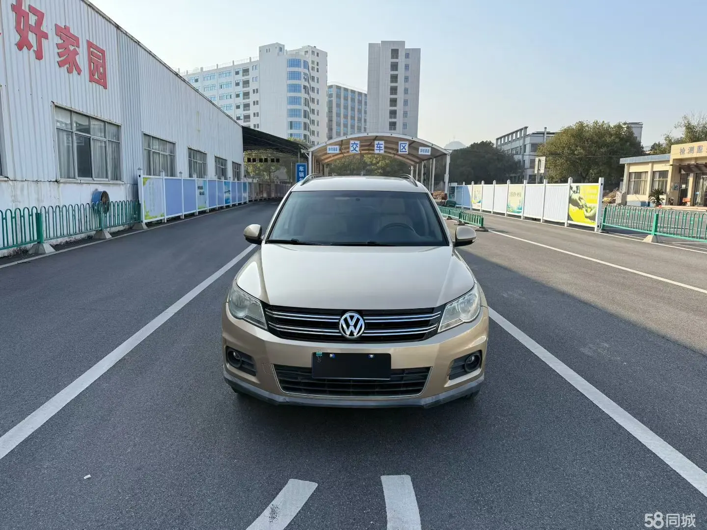Volkswagen Tiguan 2011 #2 Volkswagen Tiguan 2011 car image #2
