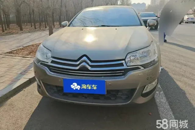 Citroen C5 2014 car image #2