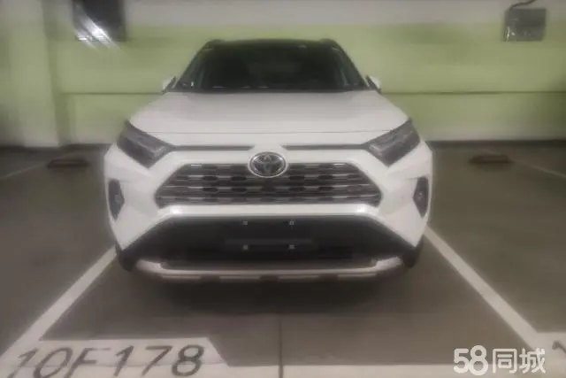 Toyota RAV4 2025 #2 Toyota RAV4 2025 car image #2