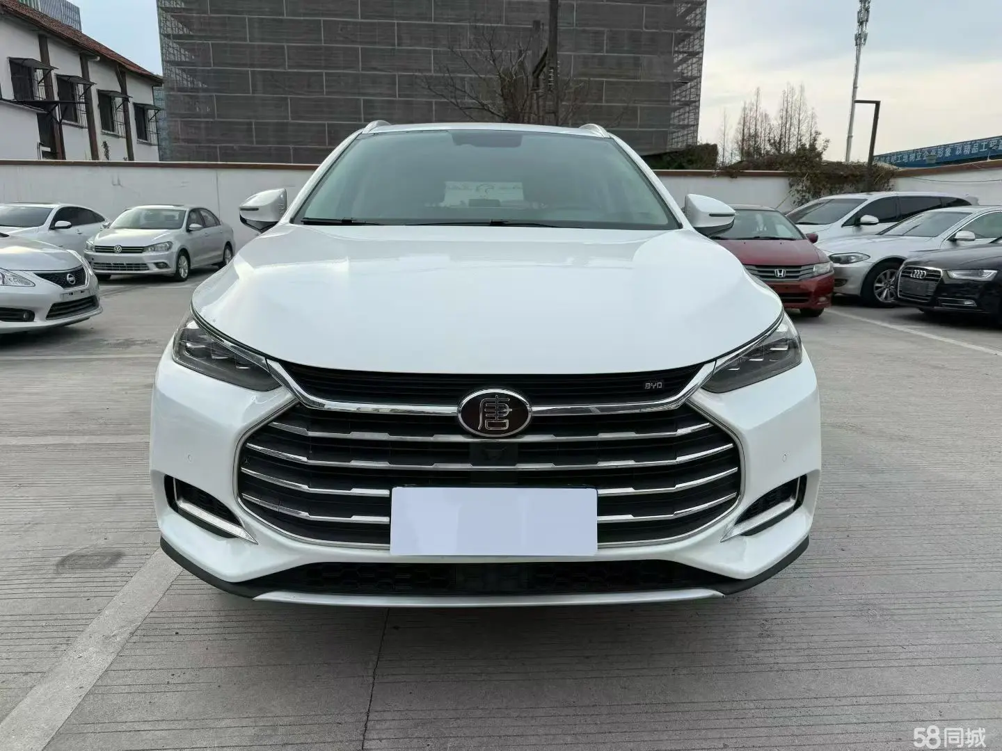 BYD Tang 2018 car image #2