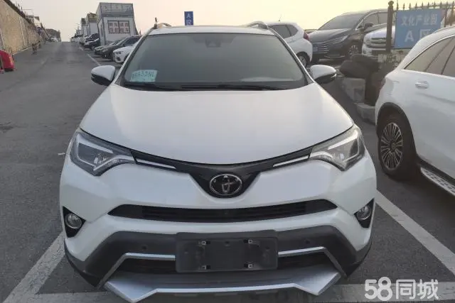 Toyota RAV4 2018 #2 Toyota RAV4 2018 car image #2
