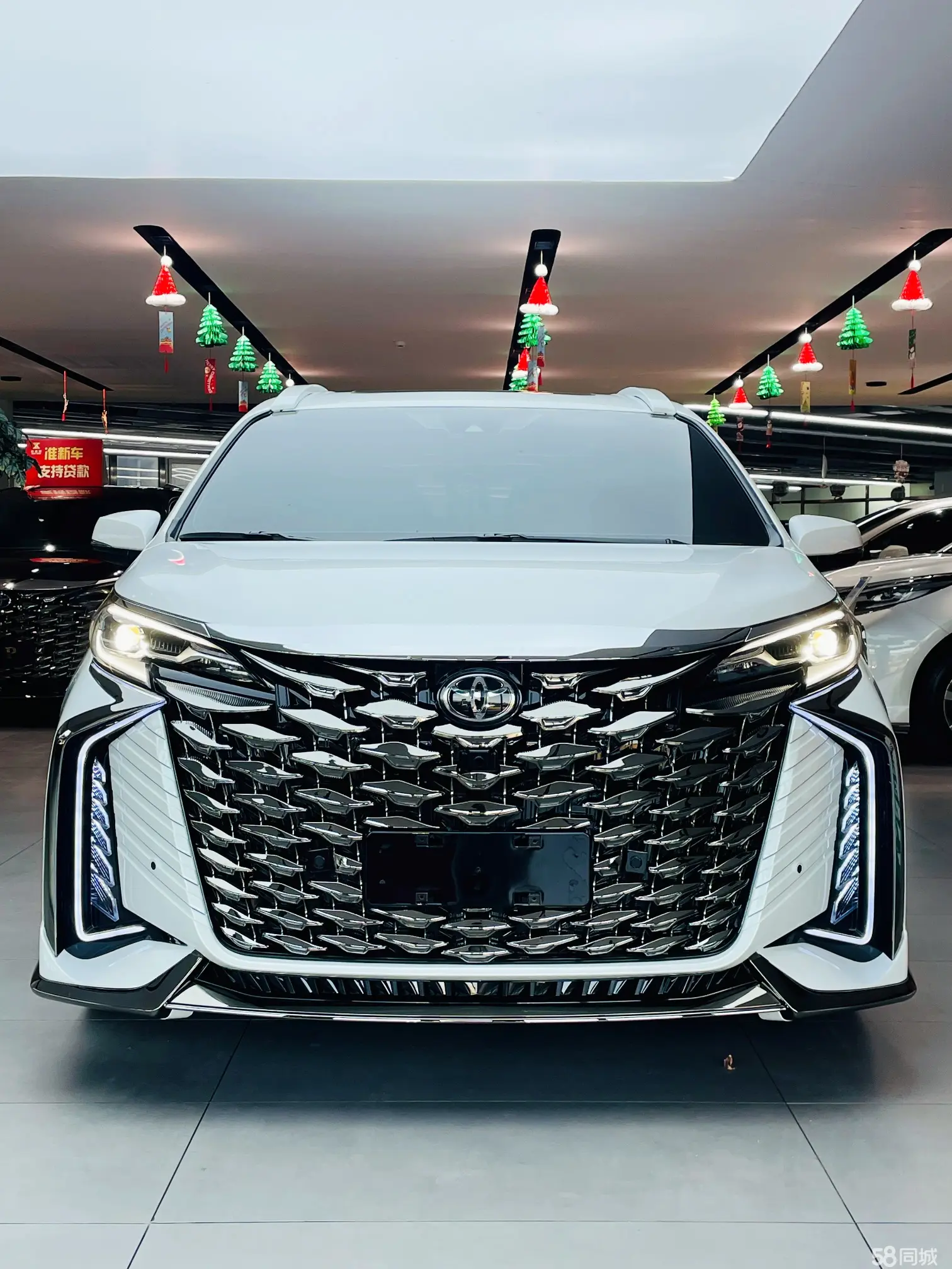 Toyota Sienna 2025 image de voiture #2