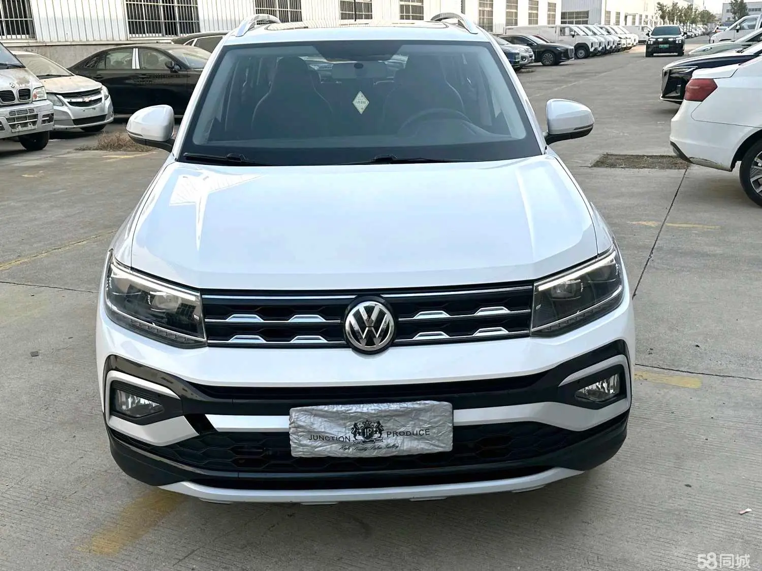 Volkswagen T-Cross 2019 car image #2