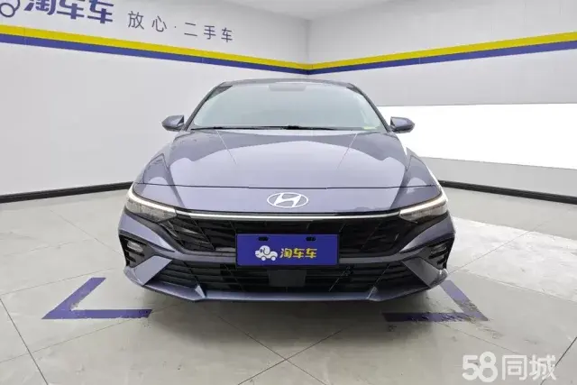 Hyundai Elantra 2025 car image #2