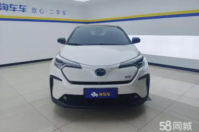 Toyota C-HR EV 2021 car image #2