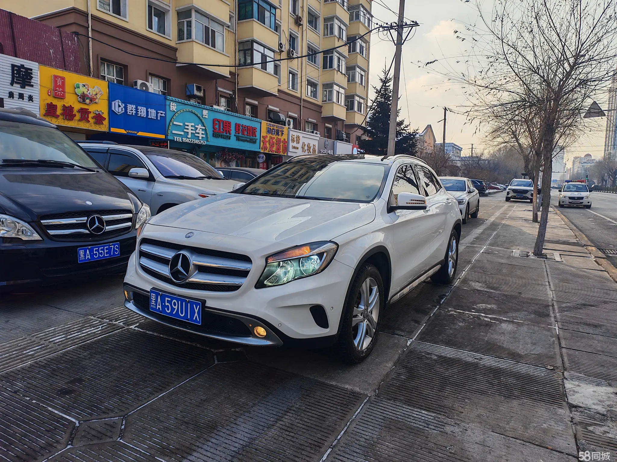 Mercedes-Benz GLA Class 2015 car image #2