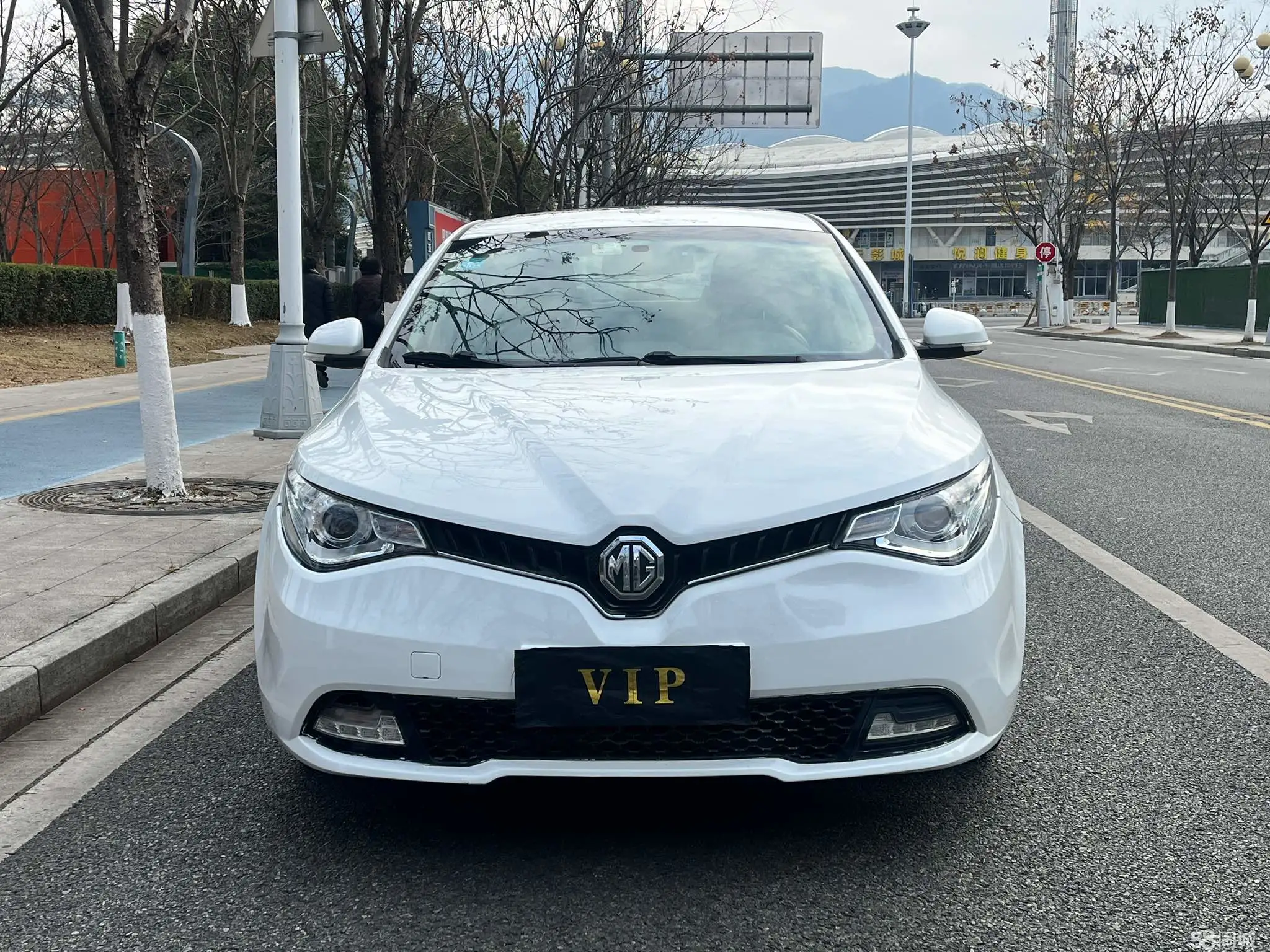 MG GT 2017 car image #2