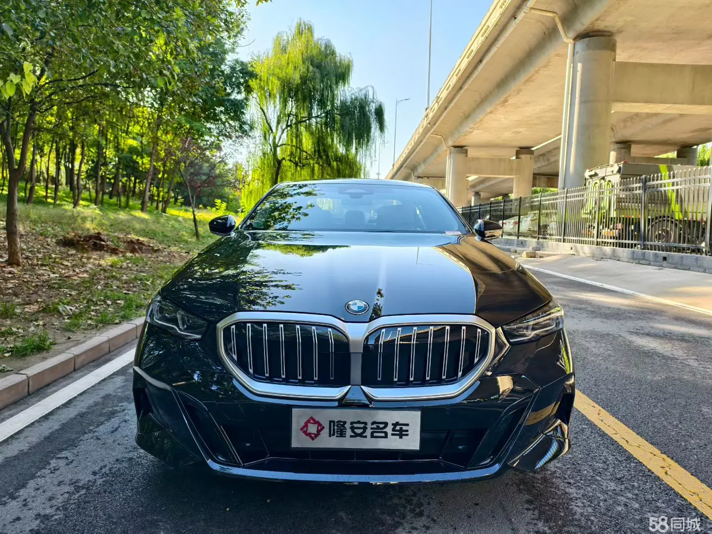 BMW 5 Series 2025 #2 BMW 5 Series 2025 car image #2