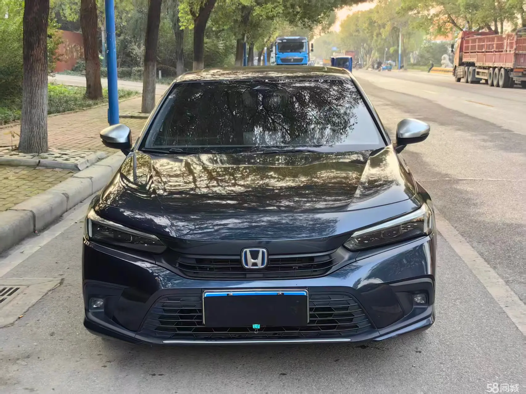 Honda Civic 2023 car image #2