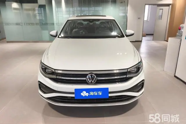 Volkswagen Bora 2025 car image #2