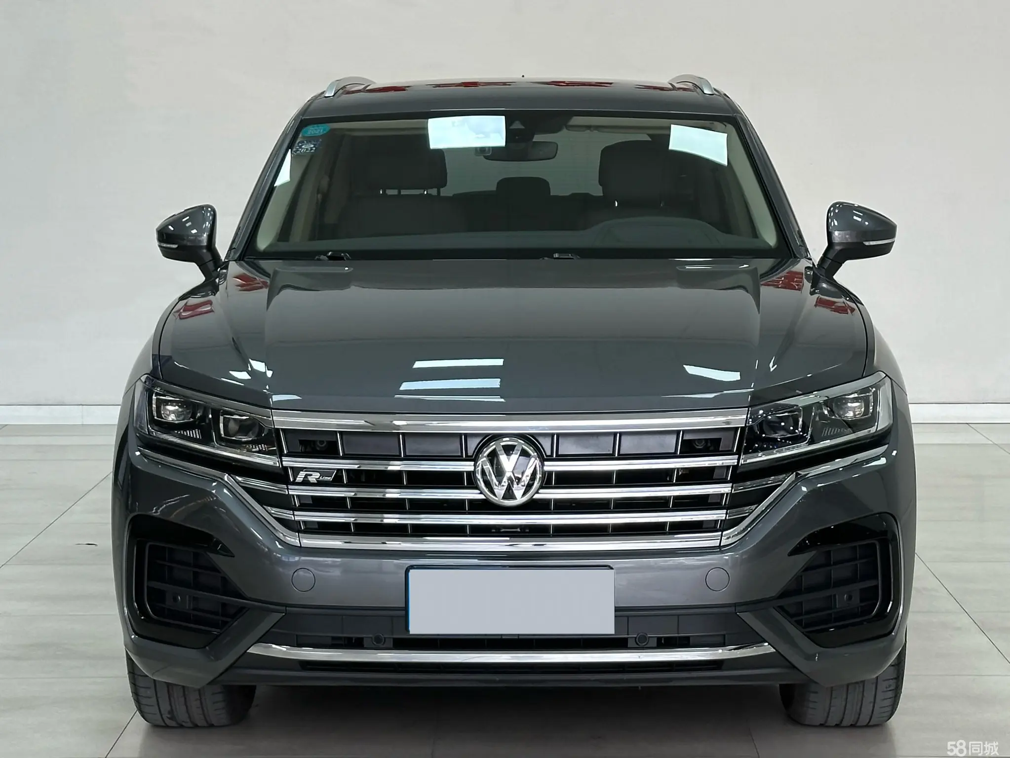 Volkswagen Touareg 2020 car image #2