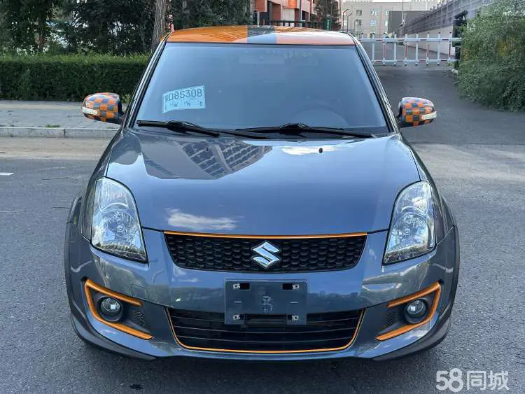 Suzuki Swift 2018 car image #2