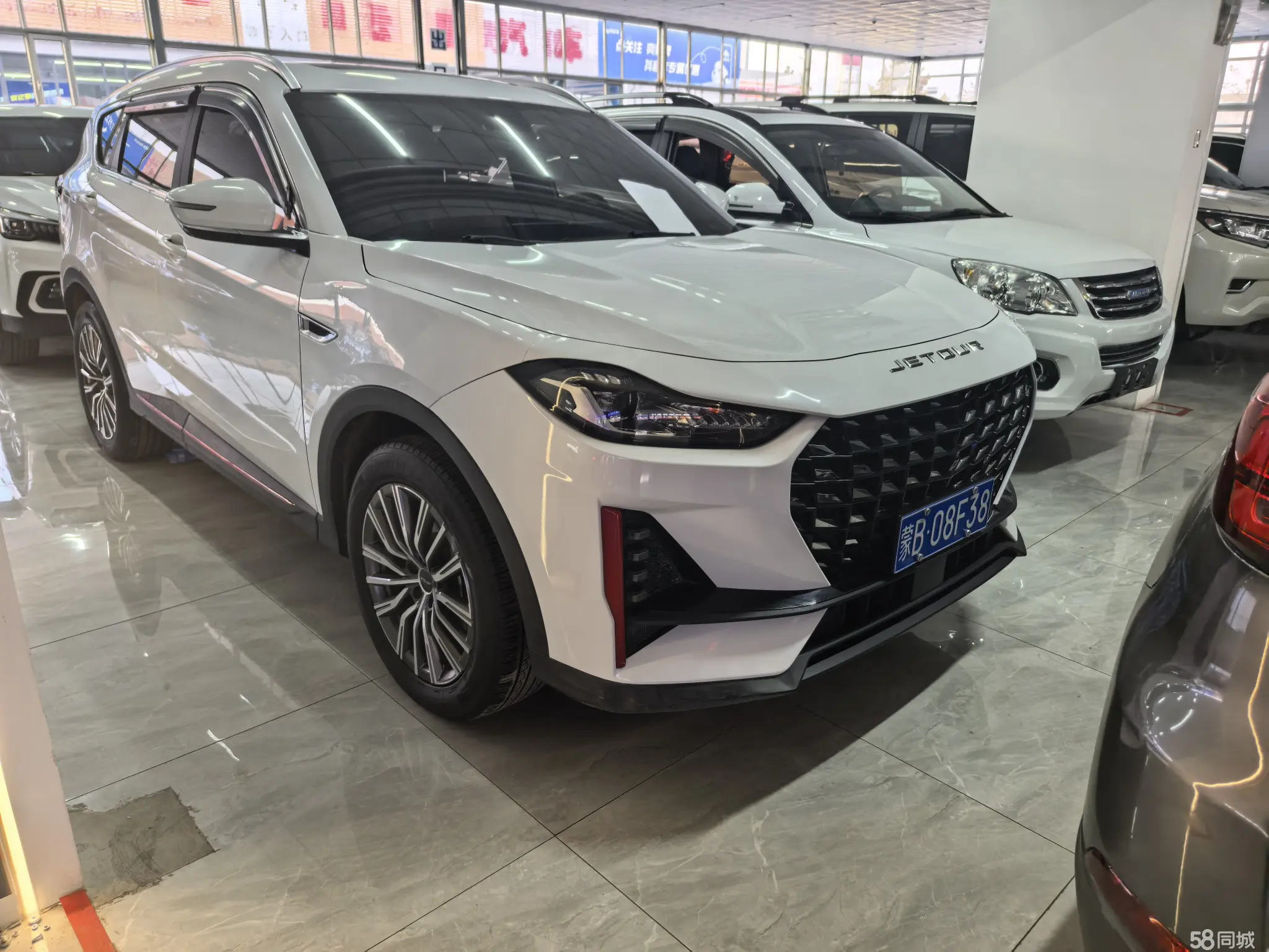 Jetour X70 PRO 2023 car image #2