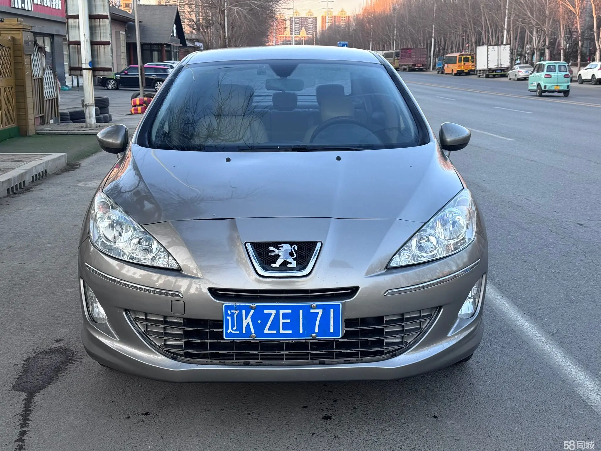 标致 标致408 2010 汽车图片 #2