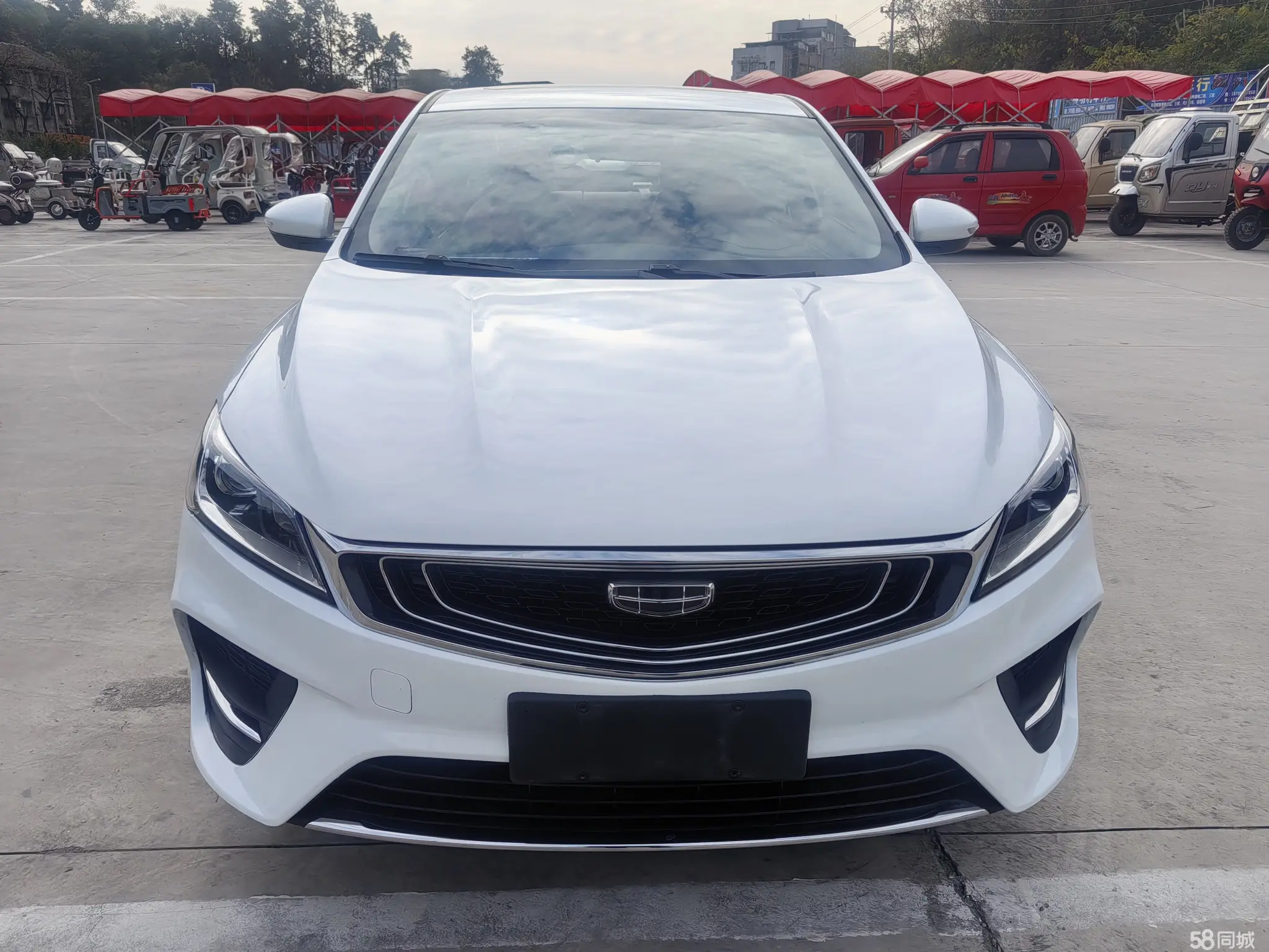 GEELY Binray 2020 immagine di auto #2