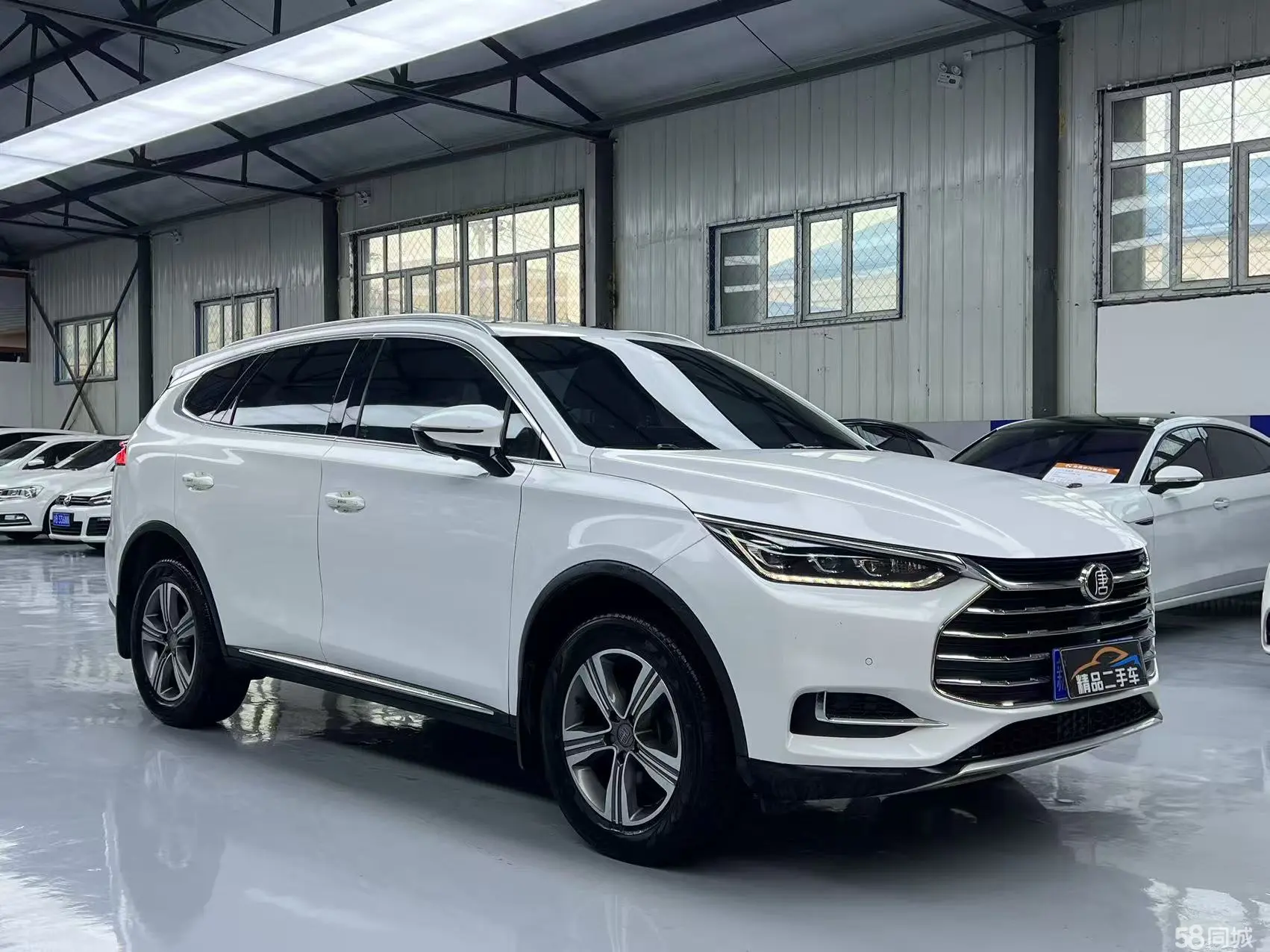 BYD Tang 2019 #2 BYD Tang 2019 car image #2