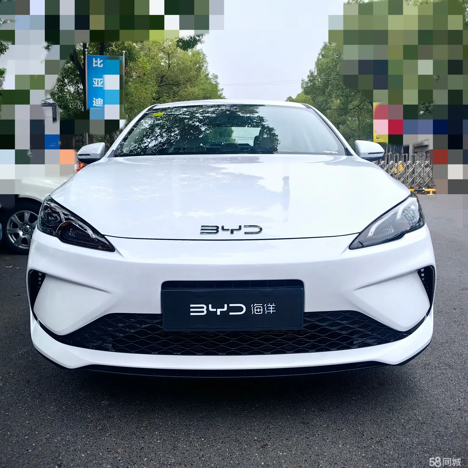 BYD Seal 05 DM-i 2025 car image #2