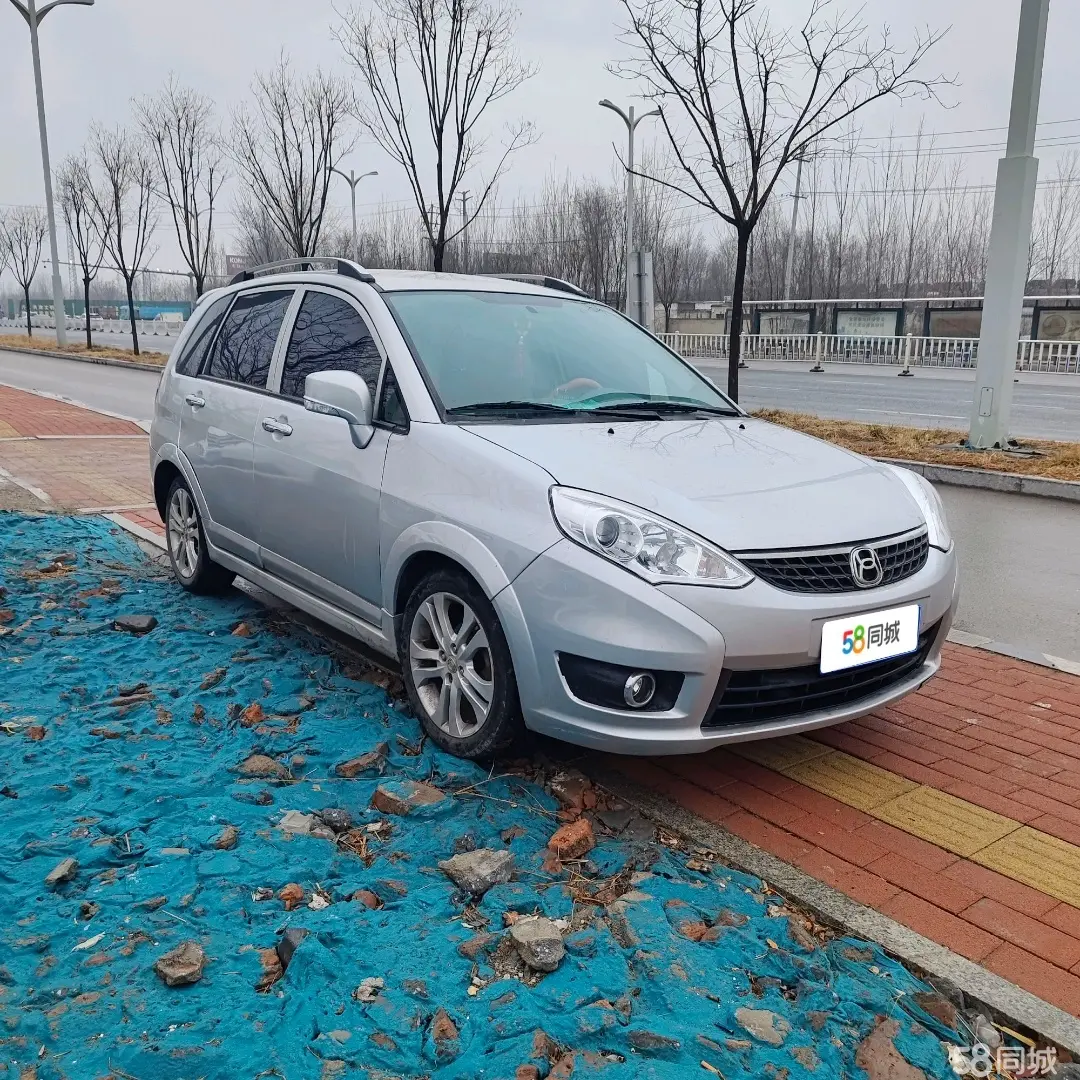 铃木 利亚纳A6 2014 汽车图片 #2