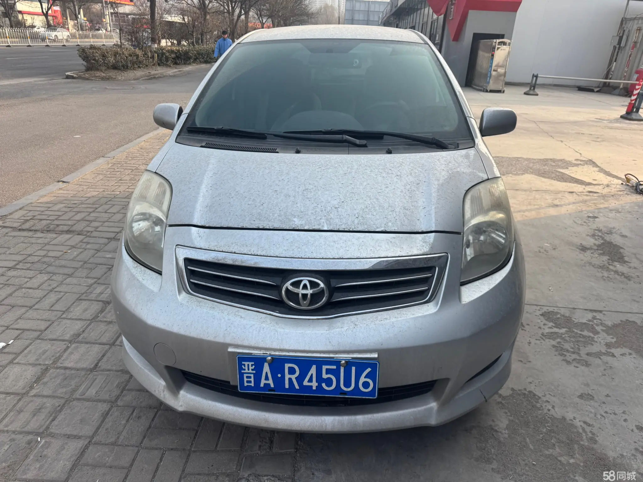 Toyota Yaris 2013 car image #2