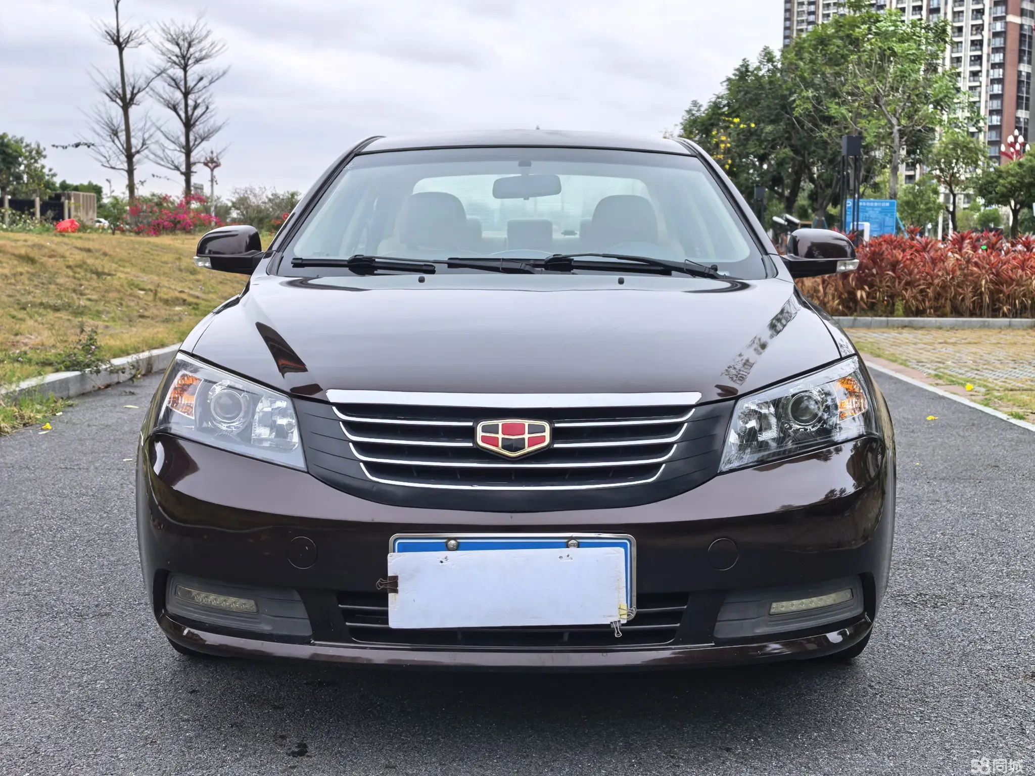 GEELY Emgrand Classic 2013 car image #2