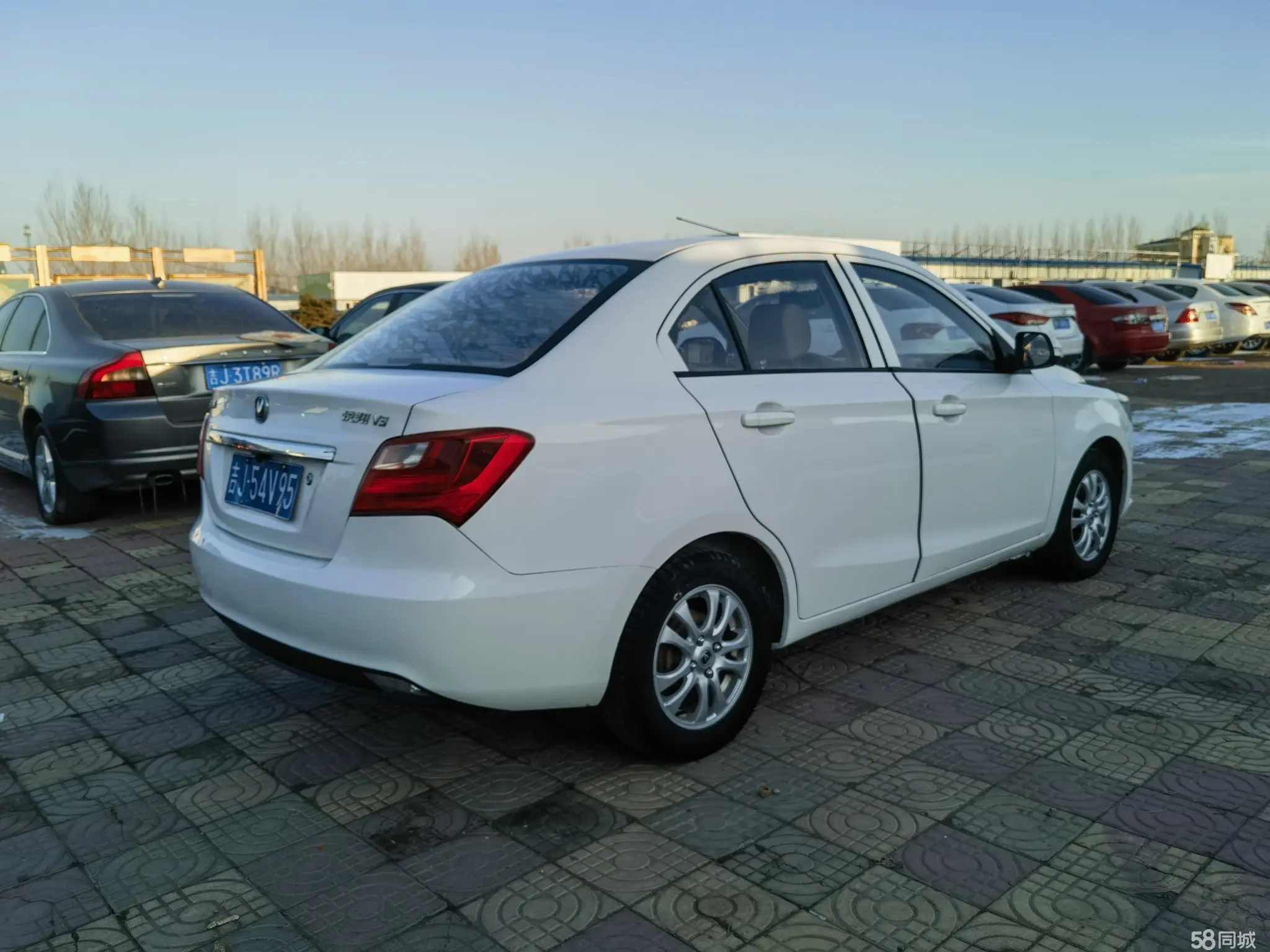Changan Alsvin V3 2016 imagem de carro #2