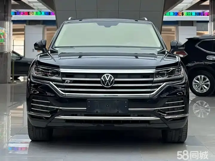 Volkswagen Touareg 2021 car image #2