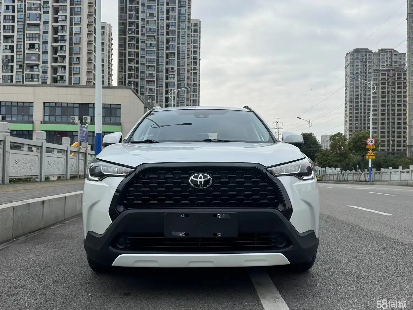 Toyota Corolla Cross 2022 car image #2