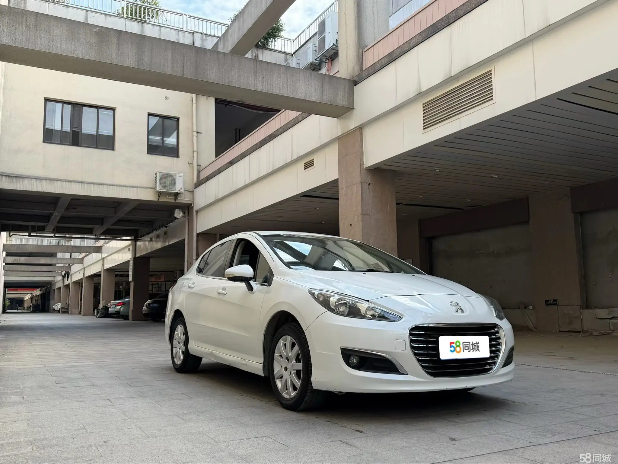 标致 标致308 2013 汽车图片 #2