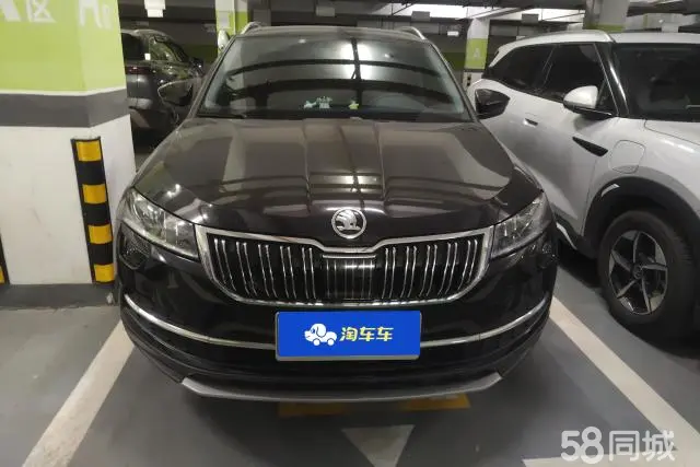 Skoda Karoq 2018 car image #2