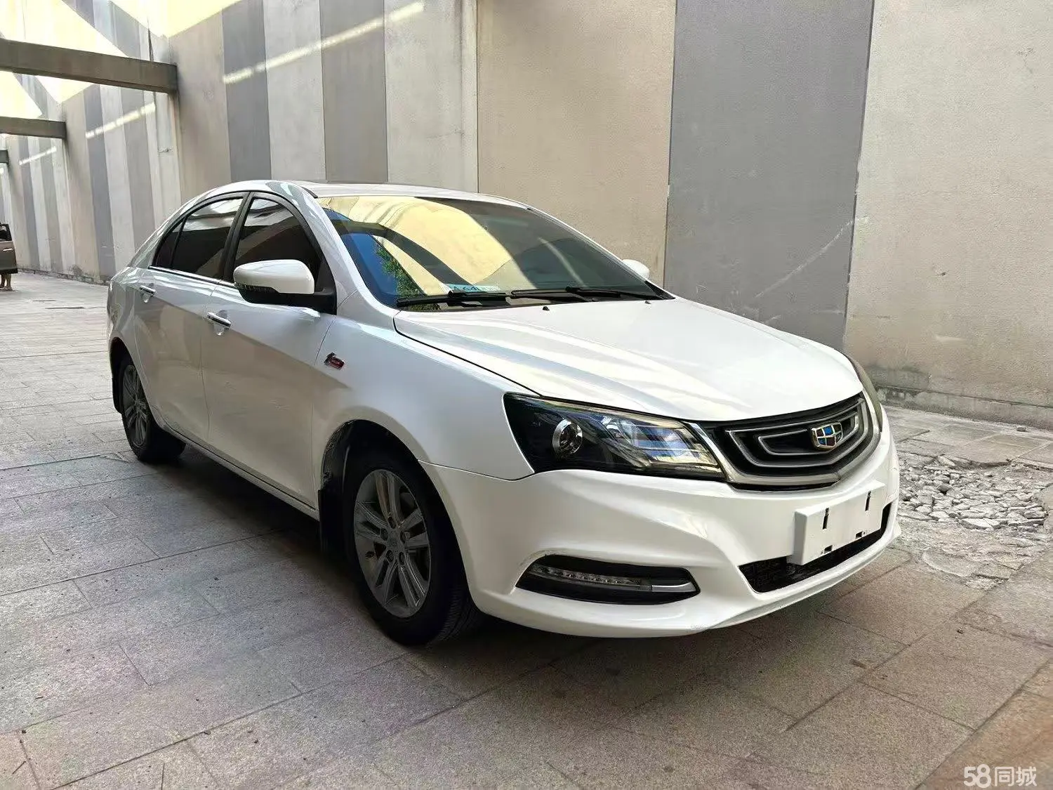 GEELY Emgrand 2016 #2 GEELY Emgrand 2016 car image #2
