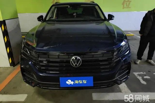 Volkswagen Touareg 2023 car image #2