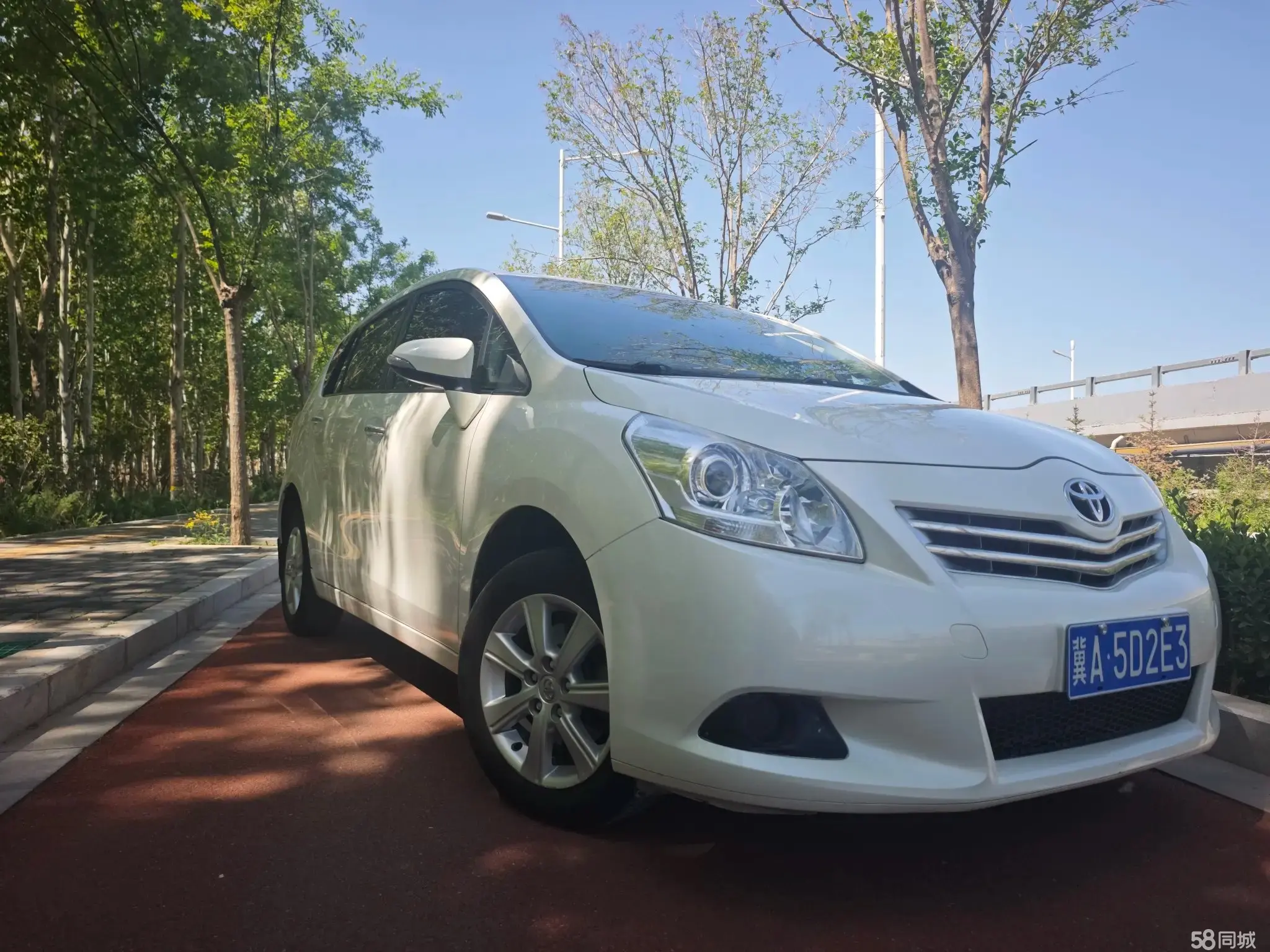 Toyota Verso 2013 immagine di auto #2