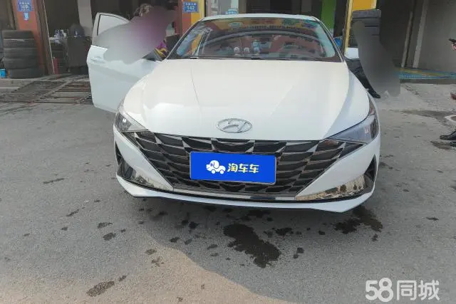 Hyundai Elantra 2023 car image #2