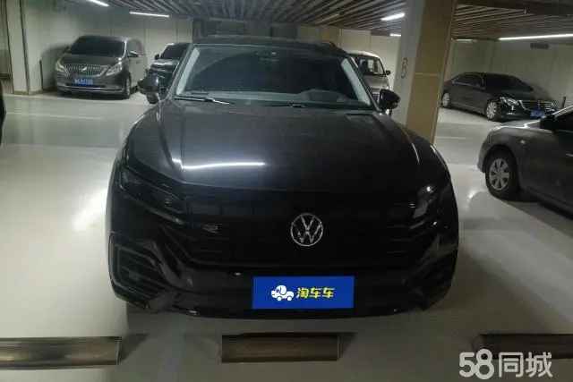 Volkswagen Touareg 2023 immagine di auto #2