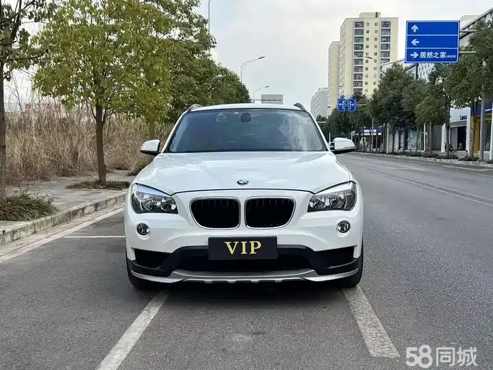 BMW X1 2015 car image #2