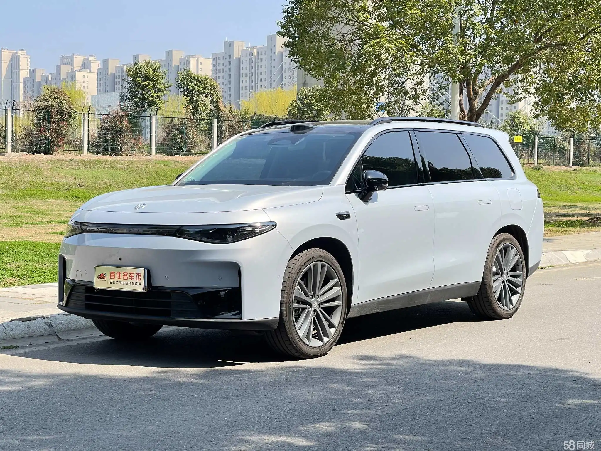 零跑汽车 零跑C16 2025 汽车图片 #2