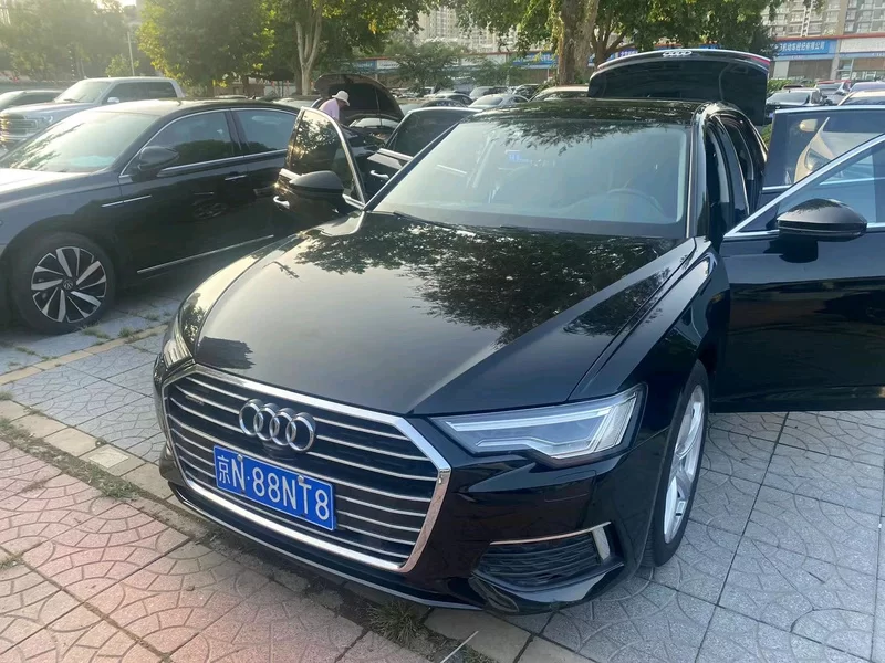 Audi A6L e-tron 2020 immagine di auto #2