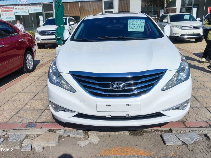 Hyundai Sonata 2014 car image #2