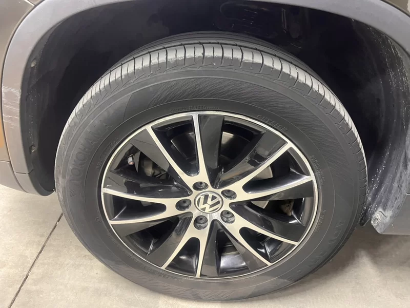 Volkswagen Tiguan 2014 immagine di auto #2