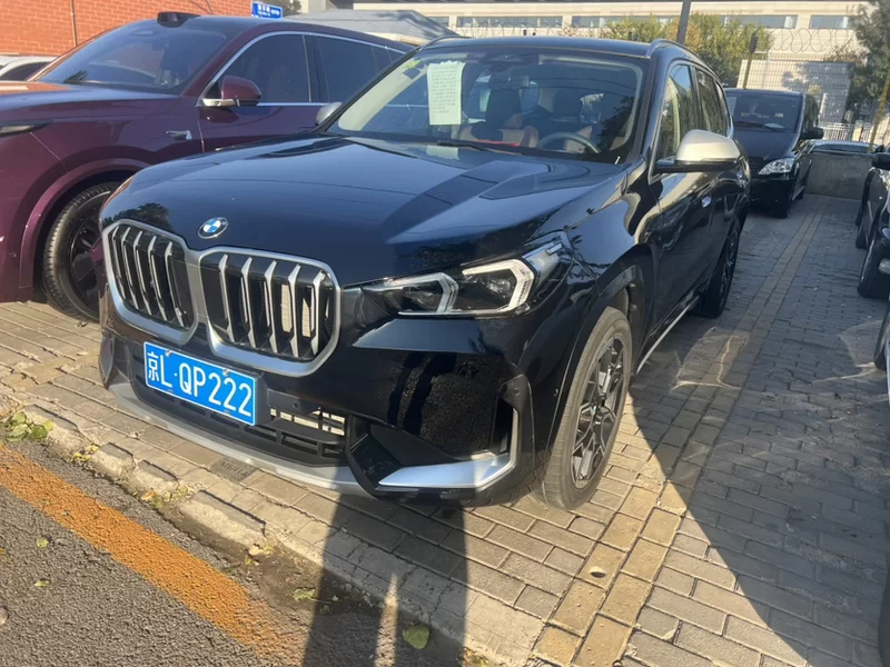 BMW X1 M35Li 2024 car image #2