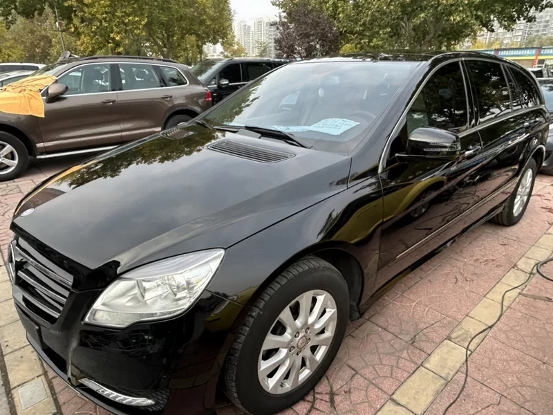 Mercedes-Benz R Class 2012 car image #2