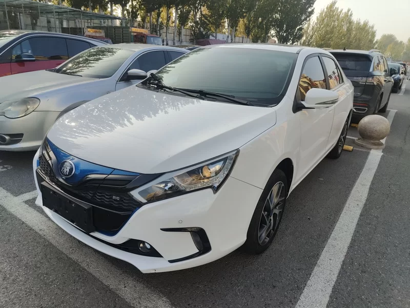 BYD Qin New Energy 2018 car image #2