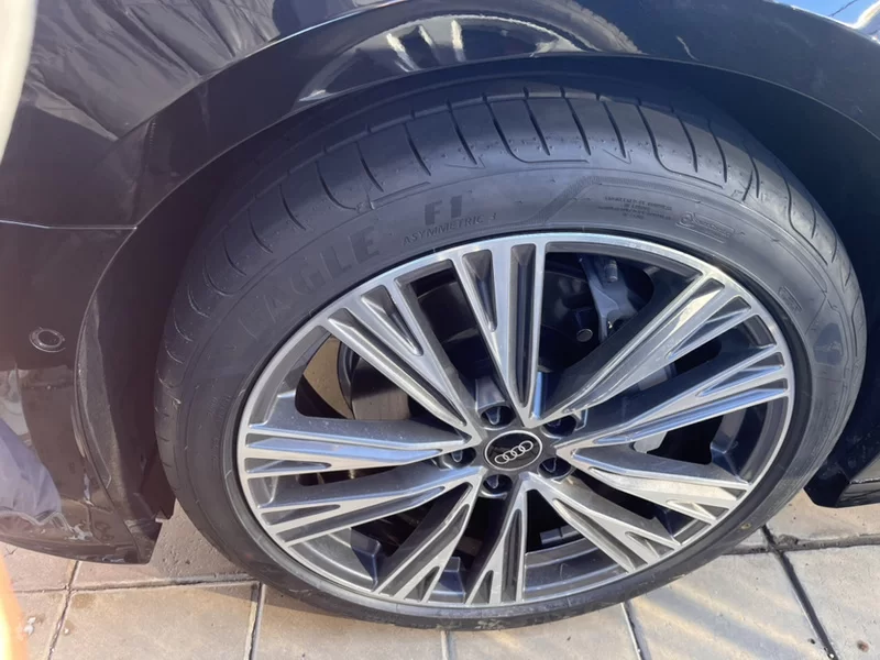 Audi A6L 2025 car image #2